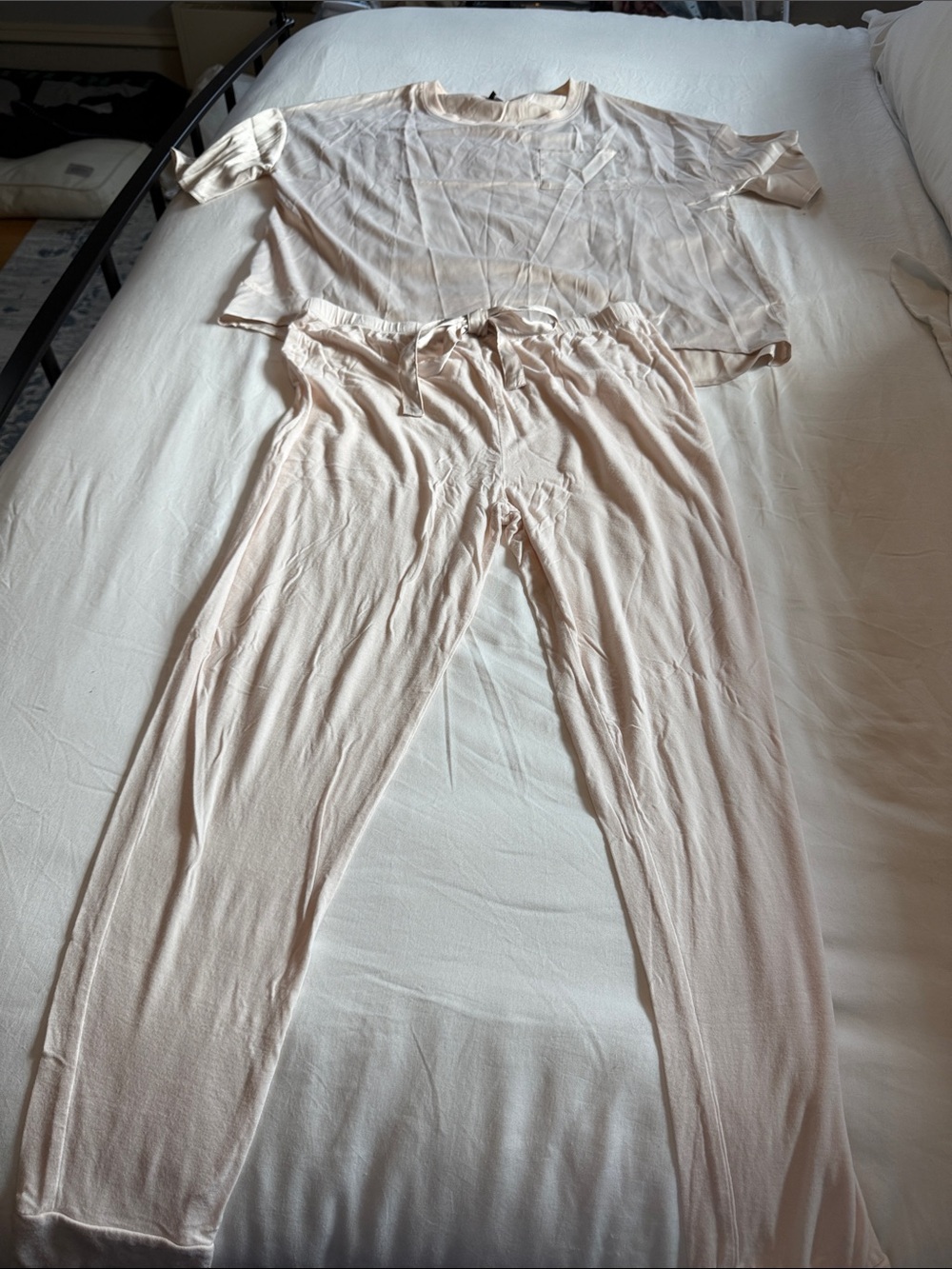 Felina Cream Lightweight Lounge Jogger Set